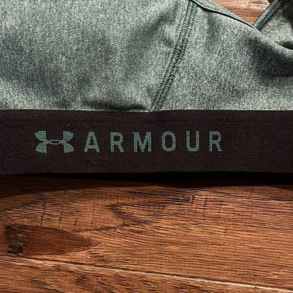 Under Armour XS Compression Sports Bra - Picture 2 of 4